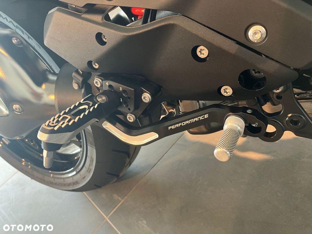 BMW R - 18
