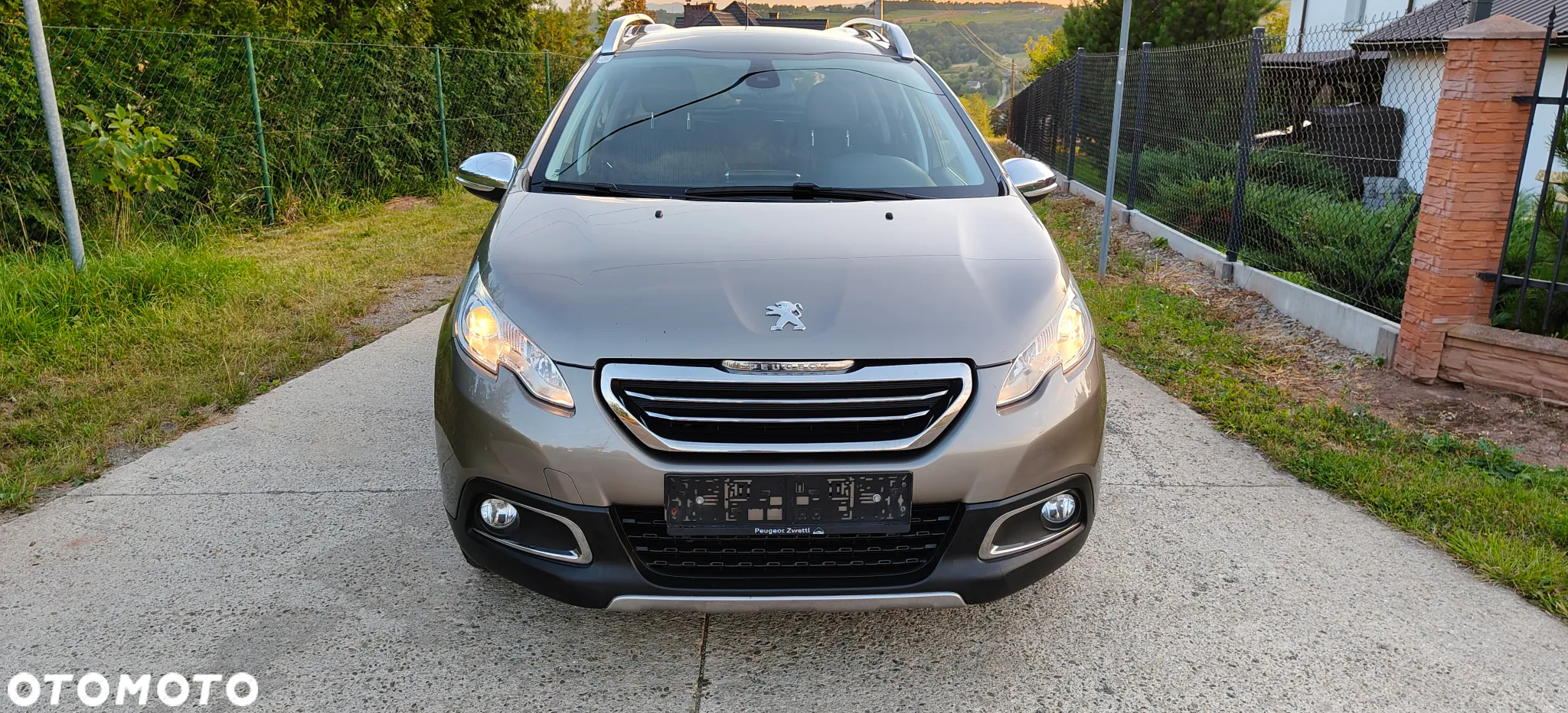 Peugeot 2008 1.6 e-HDi Allure S&S - 3