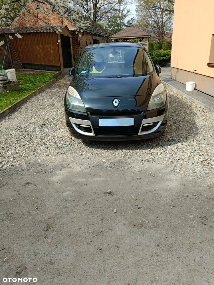 Renault Scenic - 1