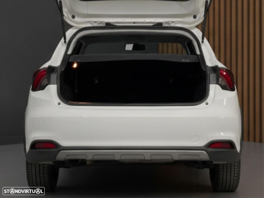 Fiat Tipo Cross - 11