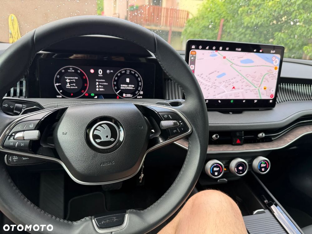 Skoda Superb 2.0 TDI SCR 4x4 L&K DSG - 11