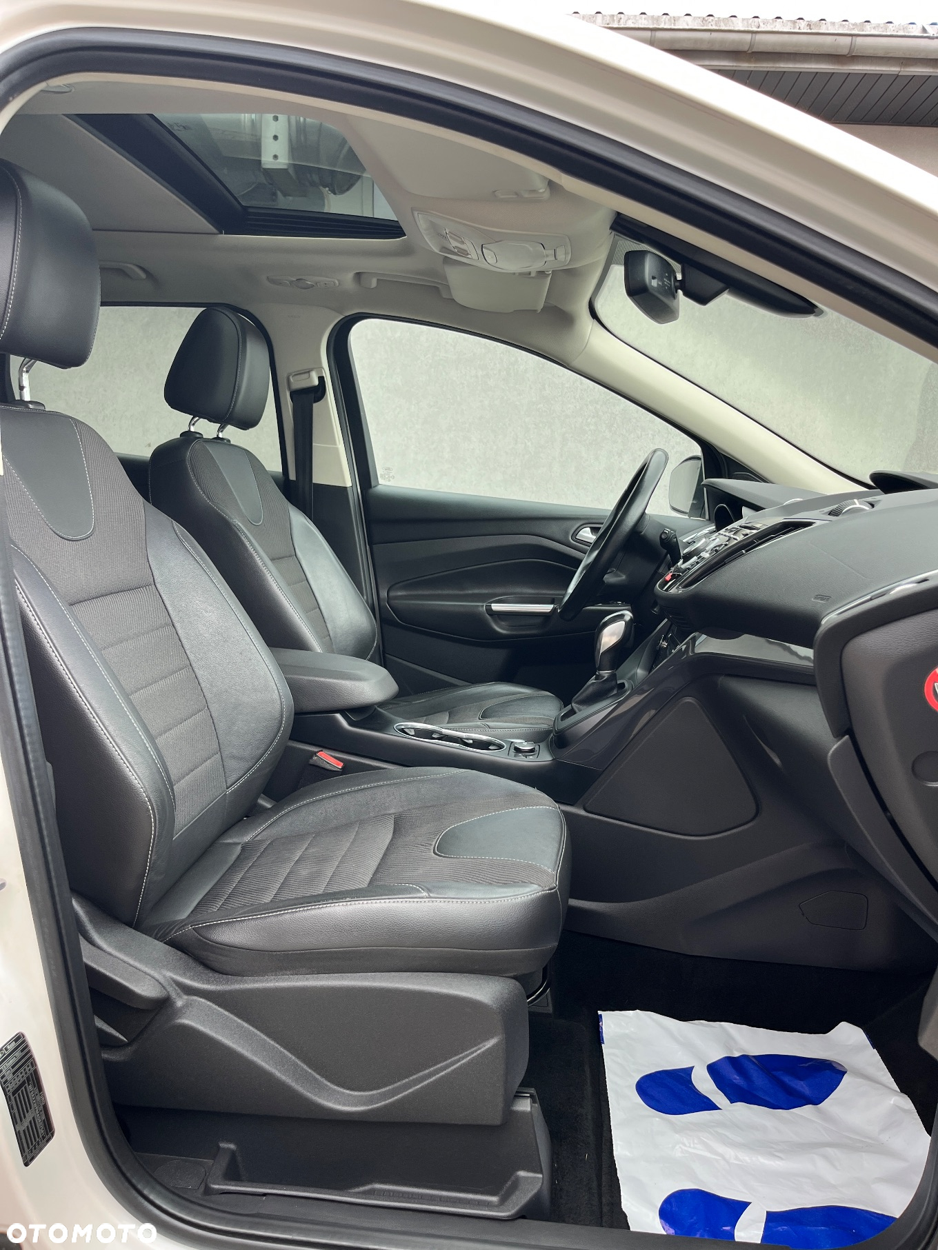 Ford Kuga 2.0 TDCi 4x4 Titanium - 13