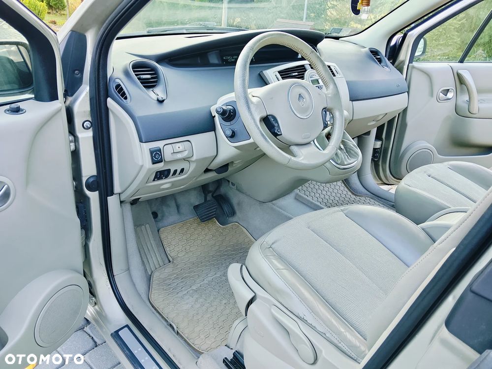 Renault Scenic - 9