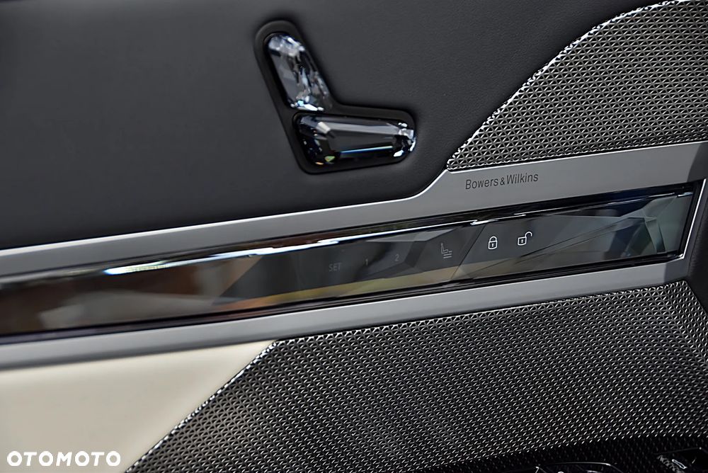 BMW Seria 7 740d xDrive mHEV sport - 35