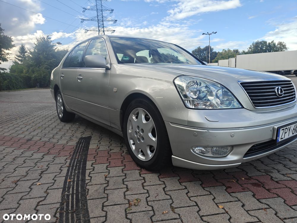 Lexus LS Standard - 8