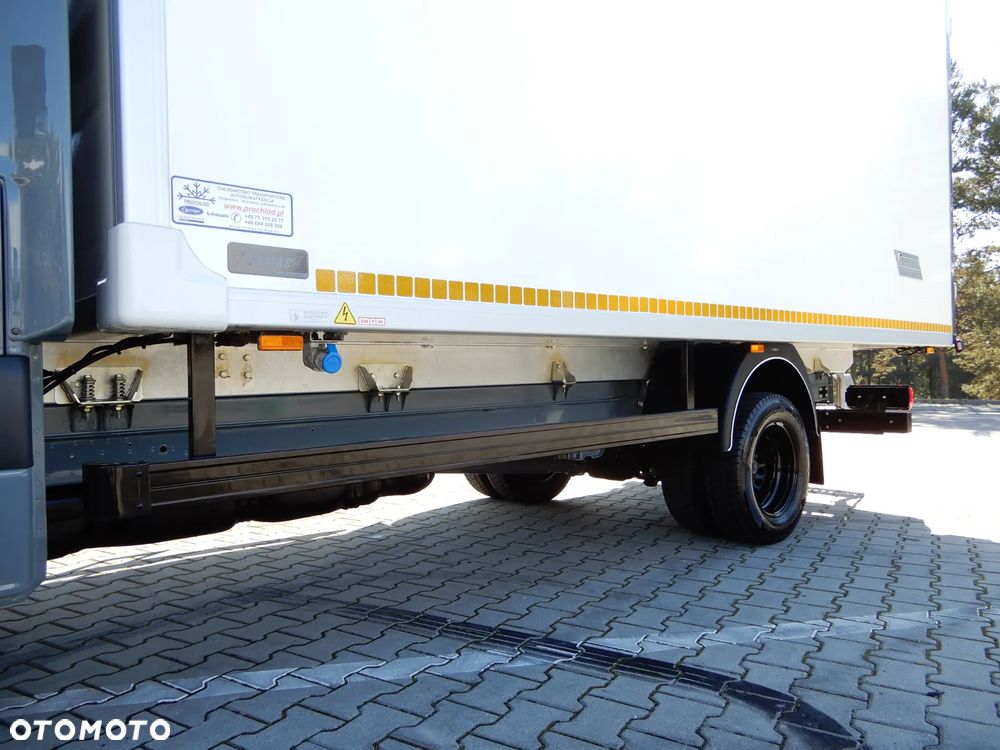 Mercedes-Benz Sprinter 519 CDI 190 KM Chłodnia -29*C+20*C V230 Funkcja Grzania 10.E.Palet Boczne Drzwi Izoterma LAMAR Agregat Carrier XARIOS 350 Stan Jak Nowy POLECAM - 15