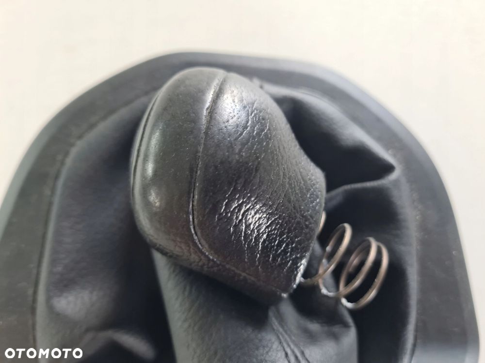 VW T6 mieszek gałka zmiany biegów 7E1858197A - 2