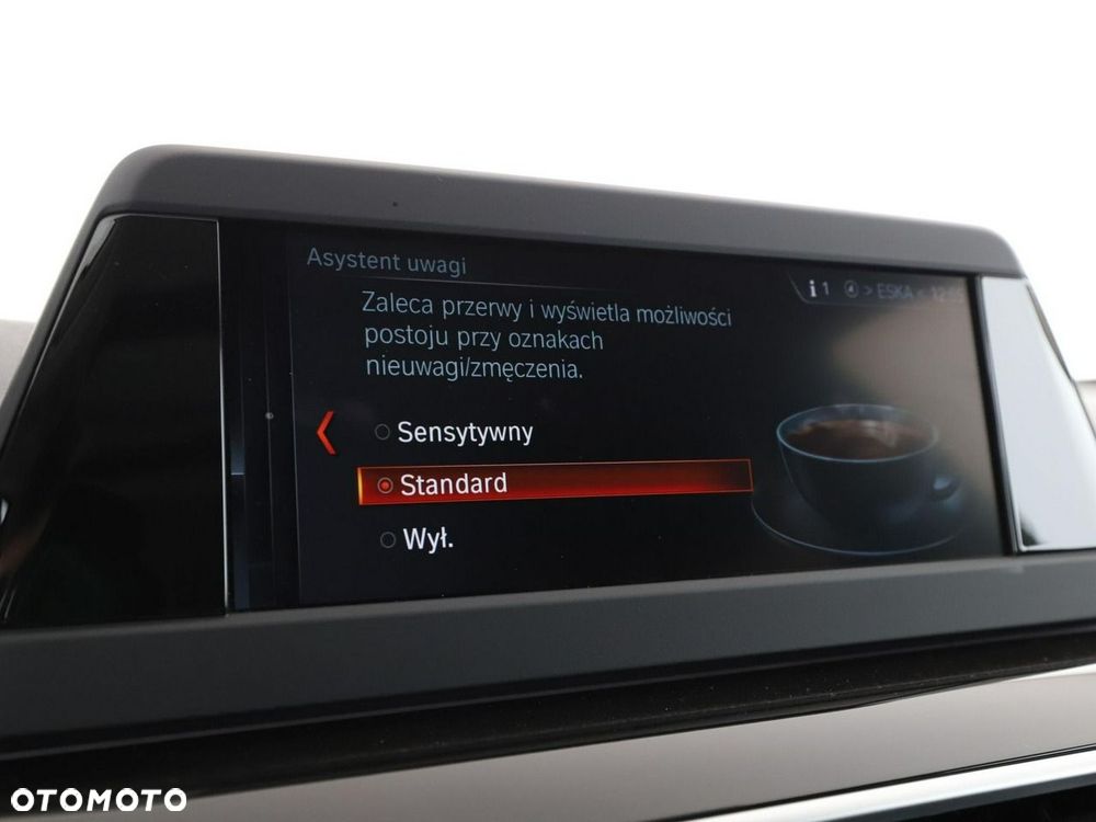 BMW Seria 5 520d Sport Line - 25