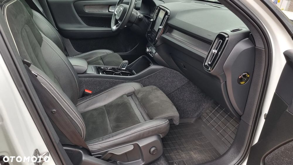 Volvo XC 40 D3 SCR R-Design - 13