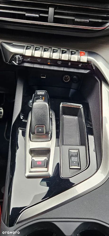 Peugeot 5008 1.6 PureTech GT S&S EAT8 - 21