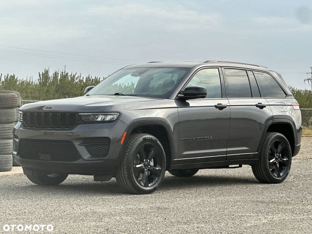 Jeep Grand Cherokee - 3