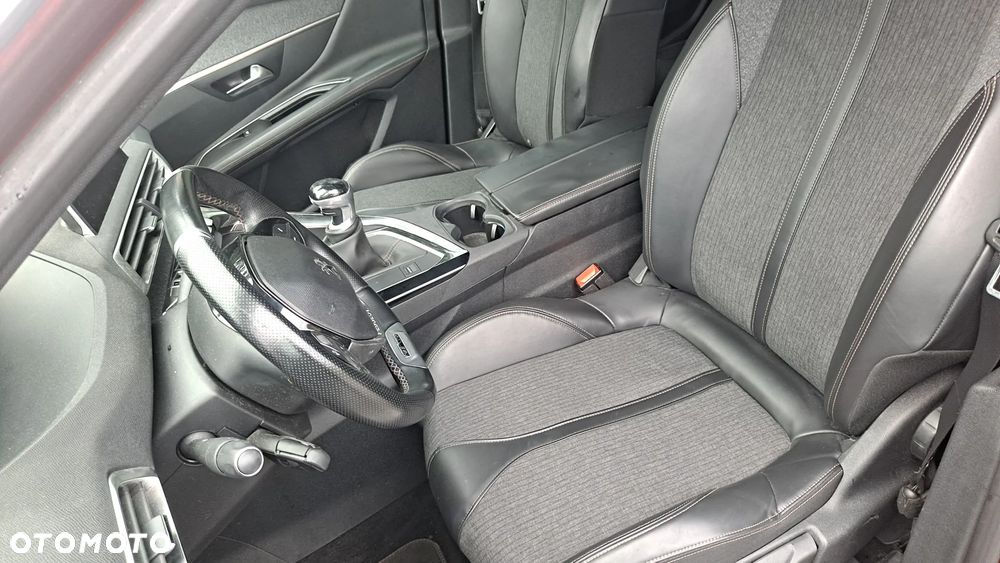 Peugeot 3008 1.2 PureTech Active - 15