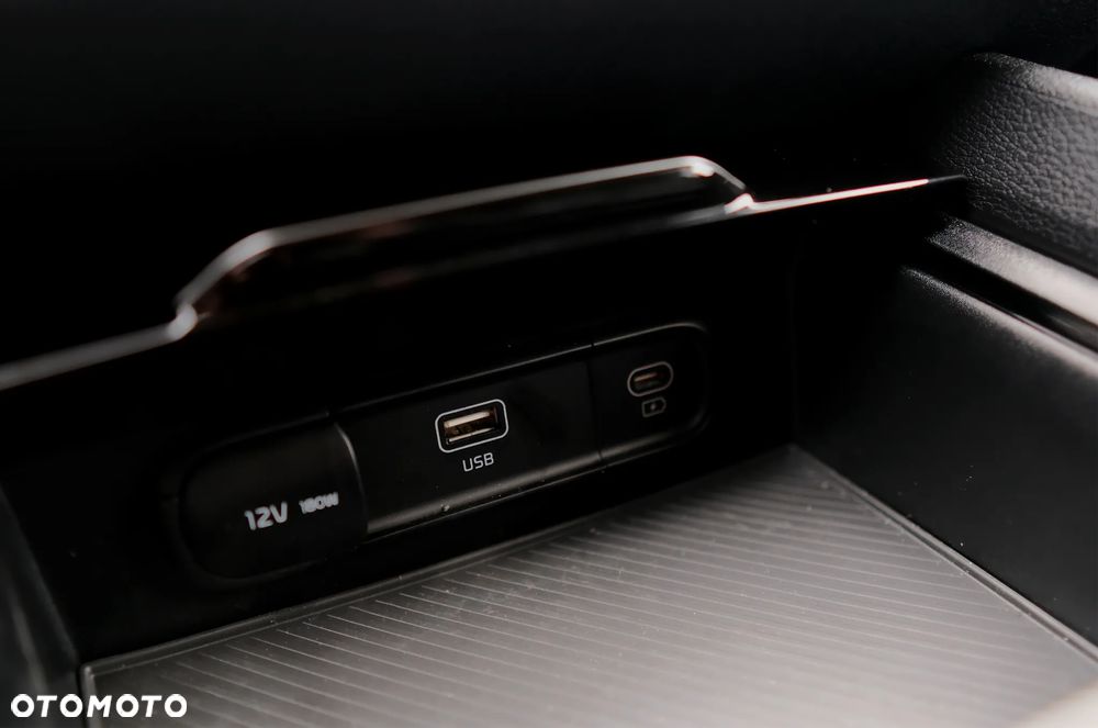 Kia Sportage 1.6 T-GDI MHEV Business Line 2WD DCT - 28