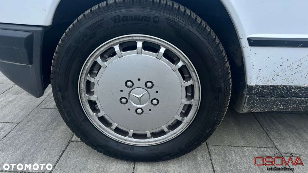 Mercedes-Benz W201 (190) - 24