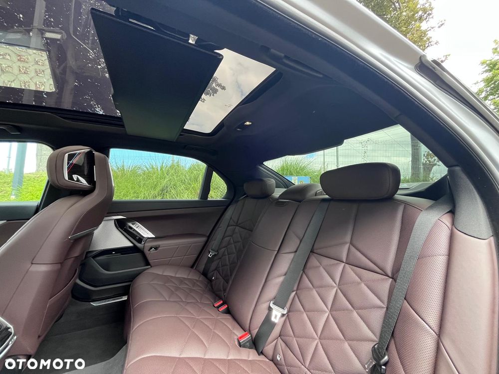 BMW Seria 7 740d xDrive mHEV sport - 23