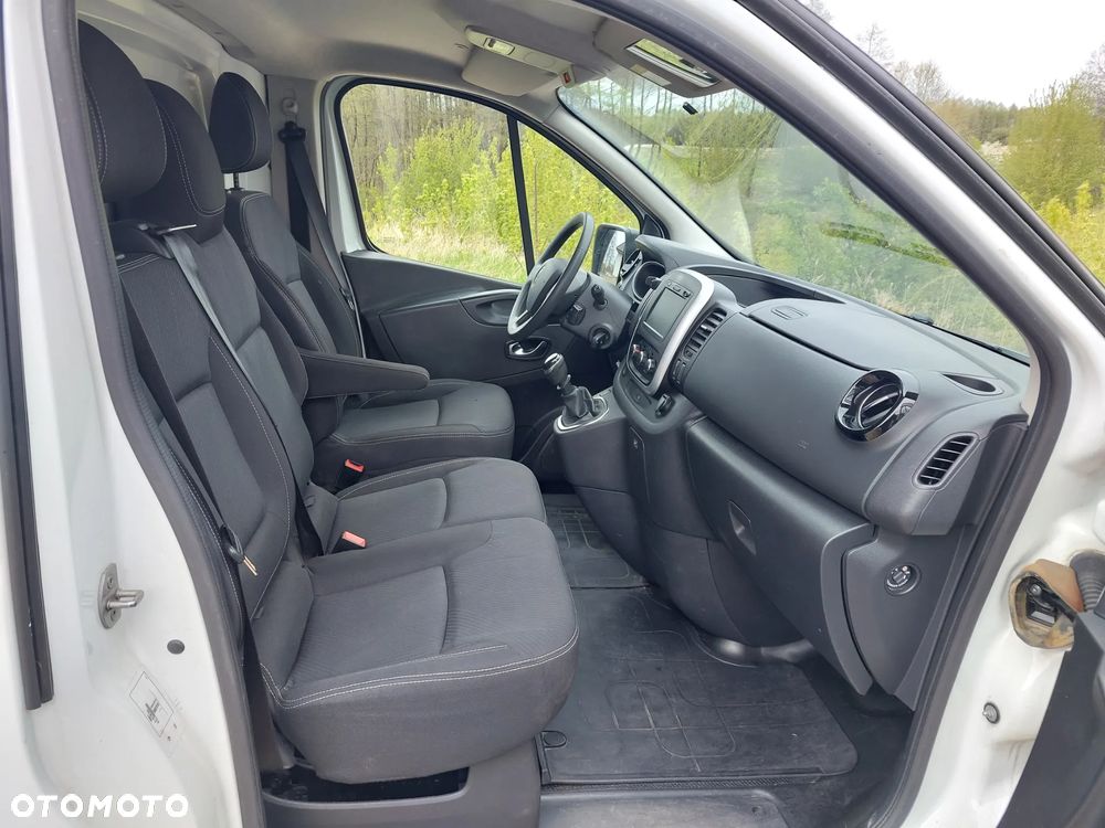 Renault TRAFIC - 6