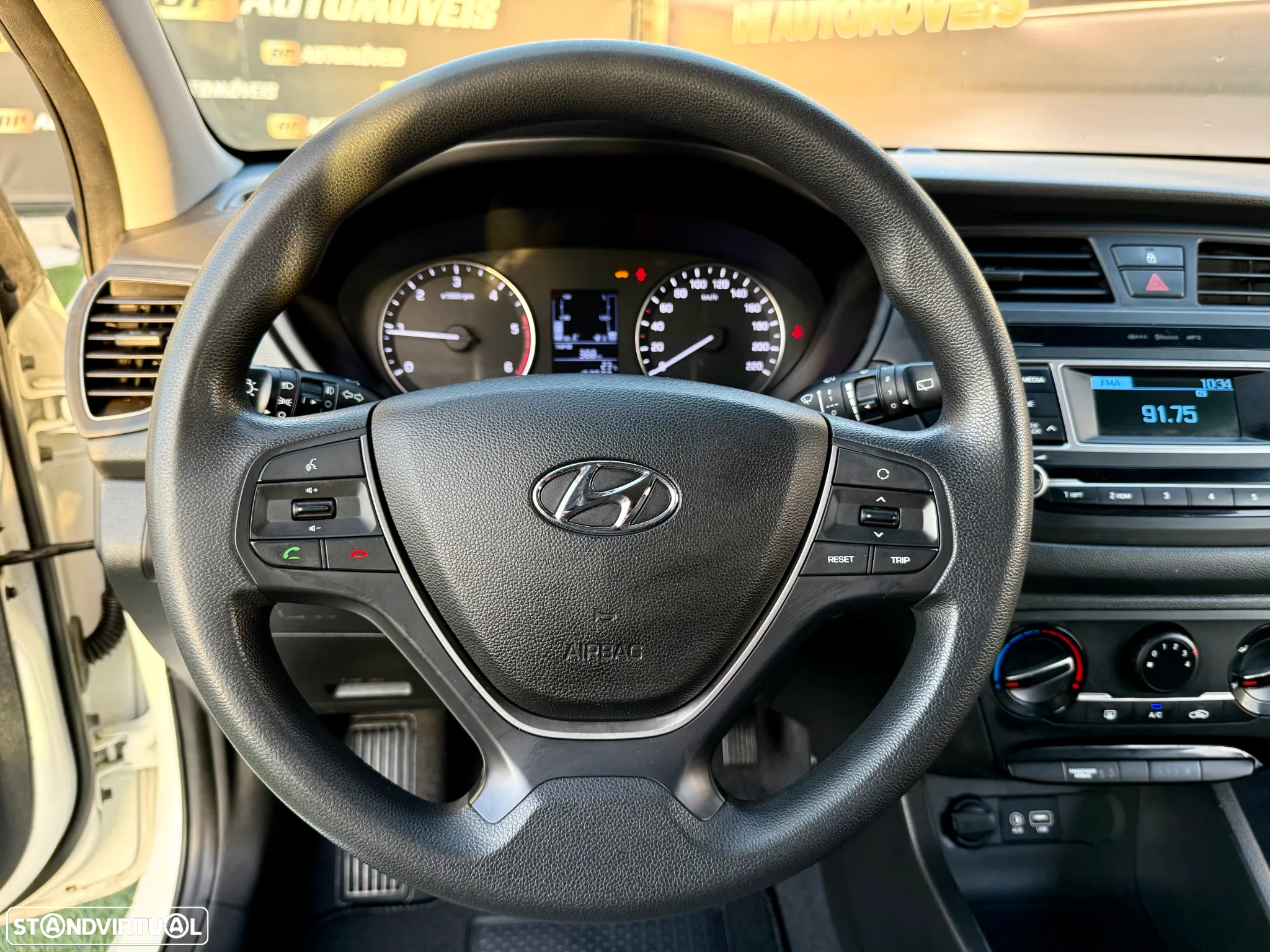 Hyundai i20 1.1 CRDi Blue Access+Bluetooth - 44