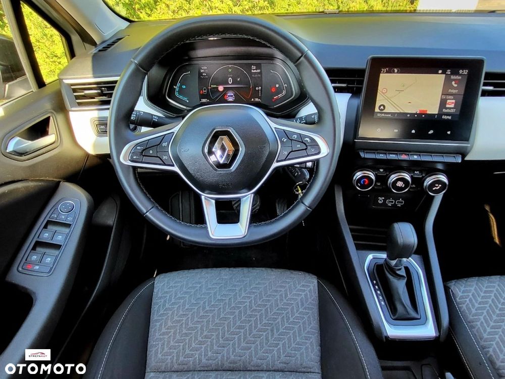 Renault Clio - 32