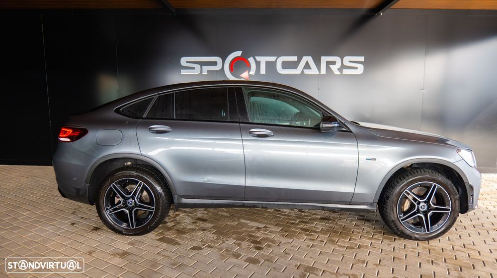Mercedes-Benz GLC 300 de Coupe 4Matic 9G-TRONIC AMG Line Plus - 6