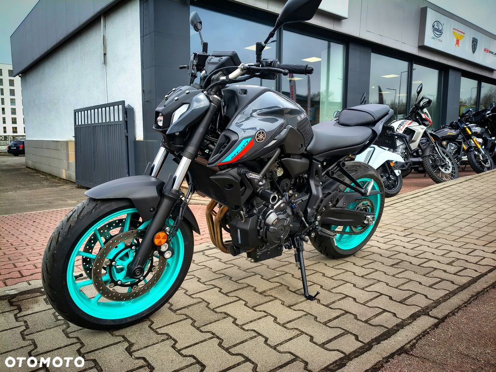 Yamaha MT - 5