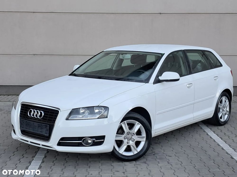 Audi A3 1.6 Limited Edition - 8