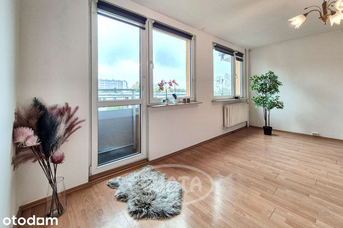 Strzegomska/Balkon/Rozkład/Winda/Media Miejskie