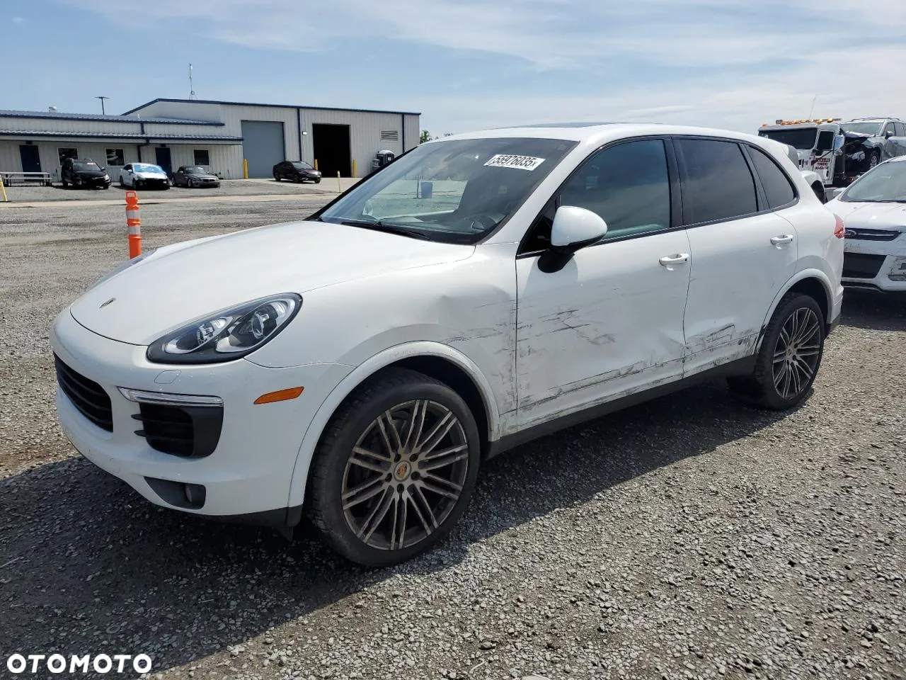 Porsche Cayenne - 2