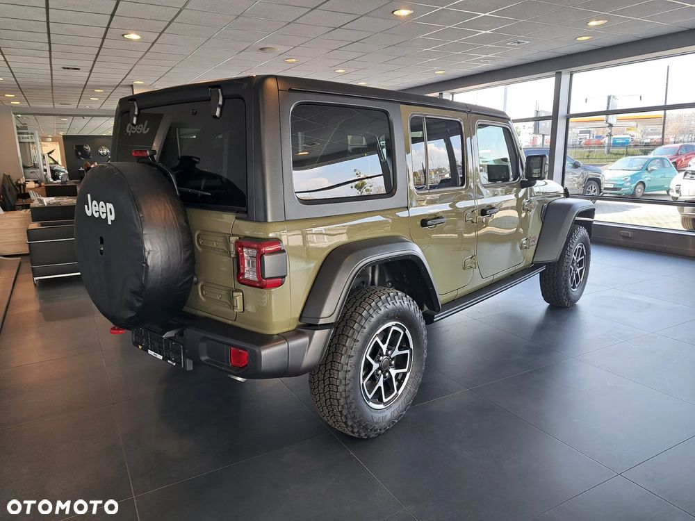 Jeep Wrangler - 8