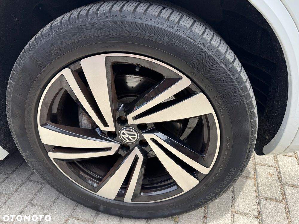 Volkswagen Touareg ver-3-0-v6-tdi-scr-4mot-r--line - 9