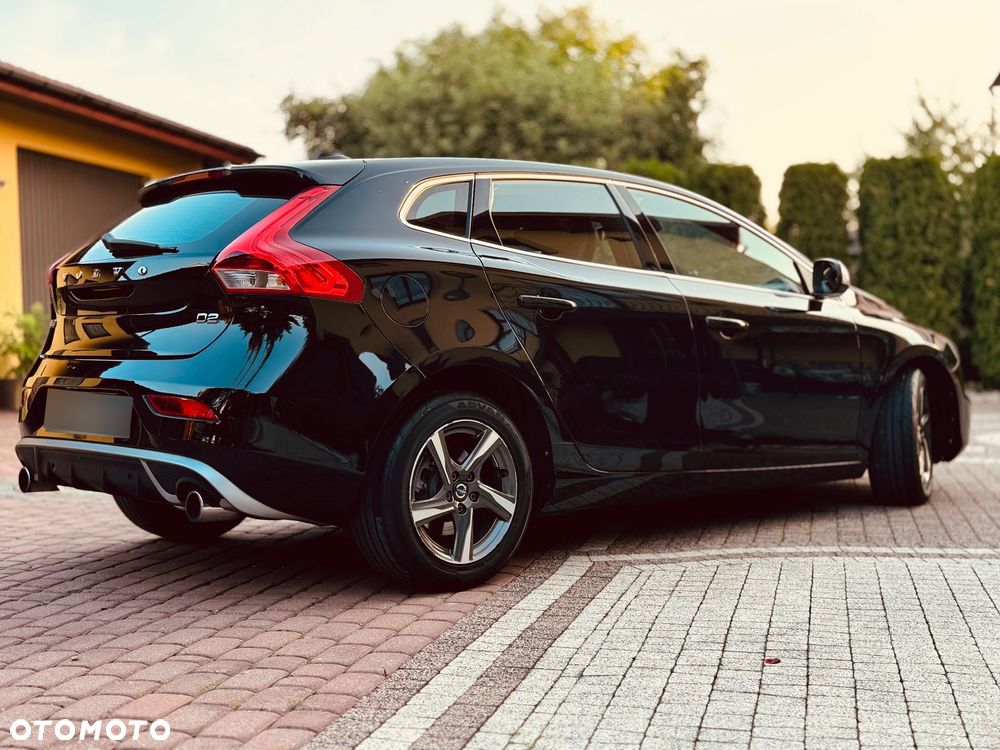 Volvo V40 D2 Drive-E R-Design Momentum - 7