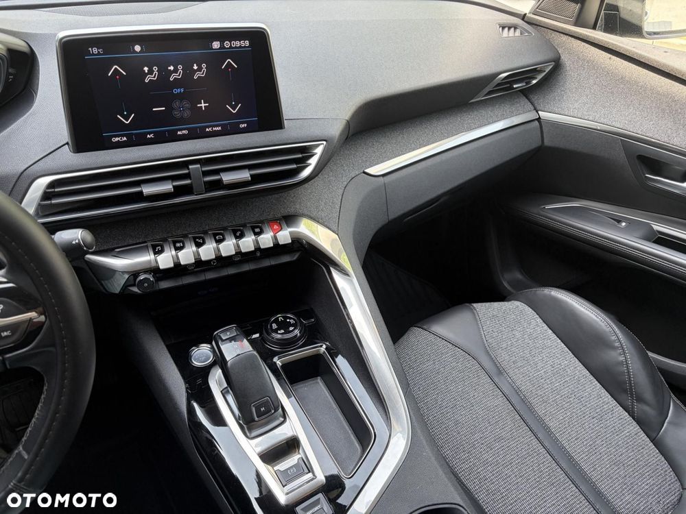 Peugeot 5008 - 16