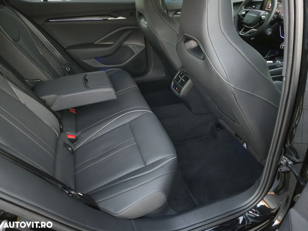 Skoda Superb 2.0 TDI DSG 4X4 Sportline - 31