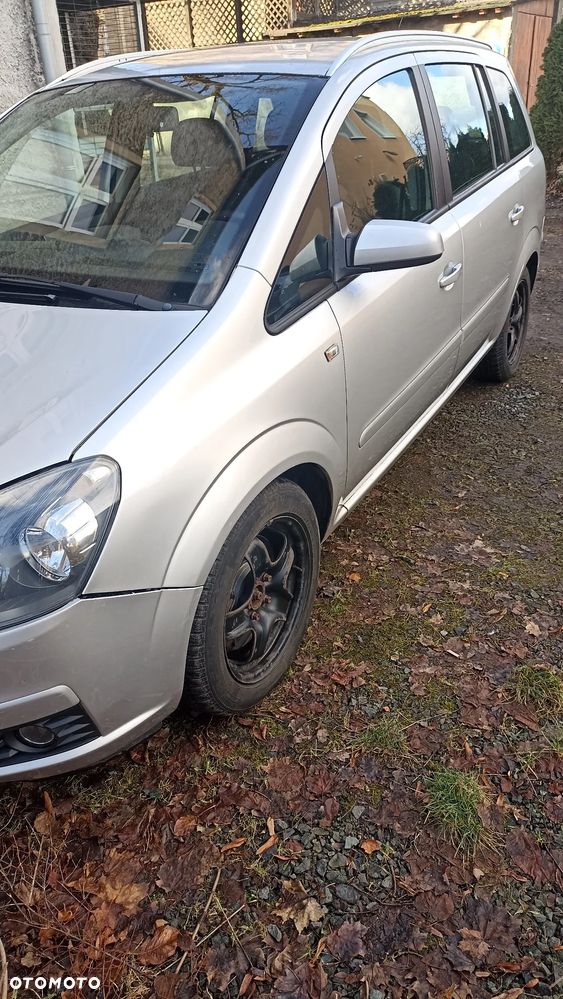 Opel Zafira 1.9 CDTI - 15