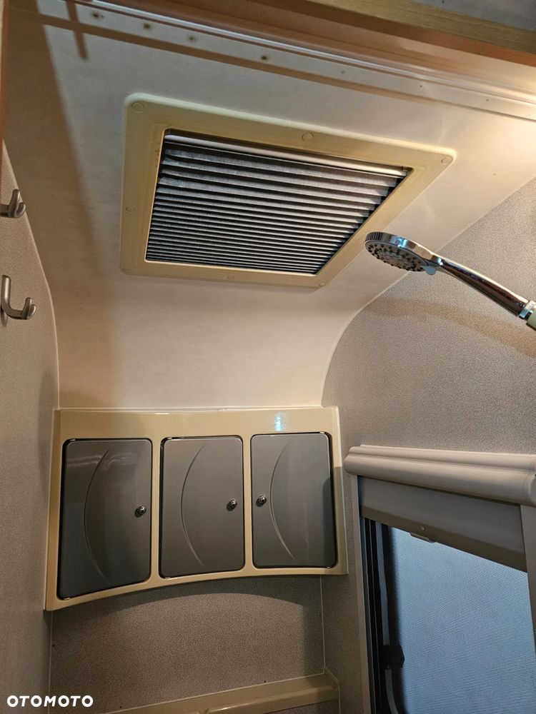 Hobby - TEC 460. DMC-1250. WŁĄCZ  FILMIK ! ŁÓŻKO MAŁŻEŃSKIE. MOTO-MOVER ! NOWY SOLAR. ŁAZIENKA. - 9