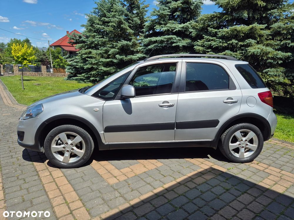 Suzuki SX4 1.6 Comfort Plus 4WD - 9