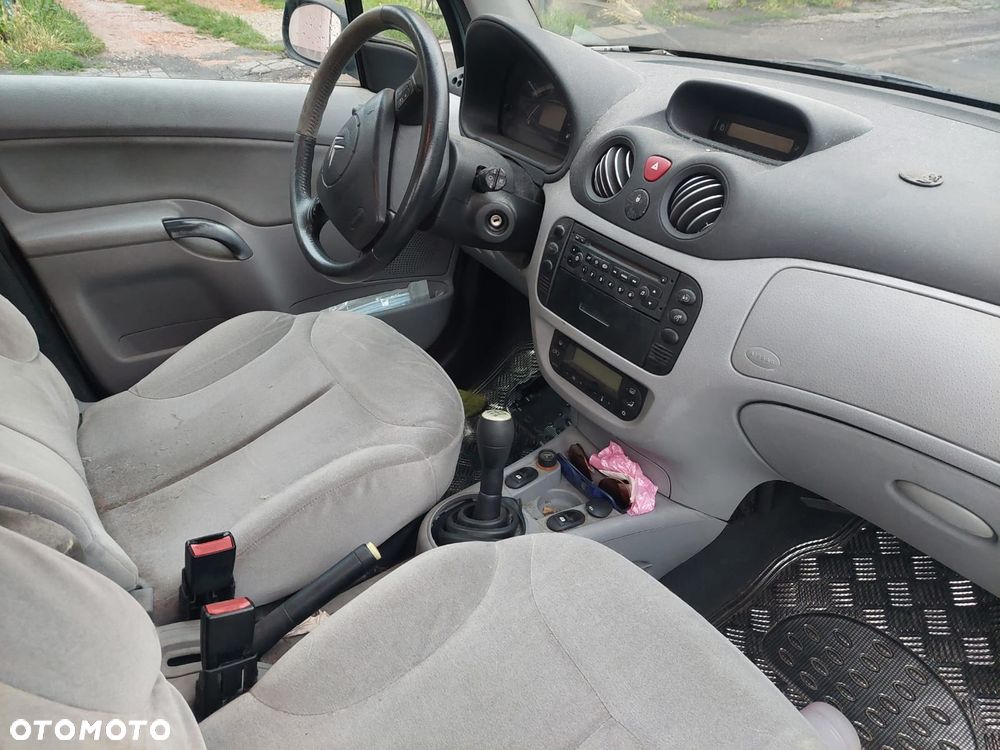 Citroën C3 1.4 HDi 16v SX - 11