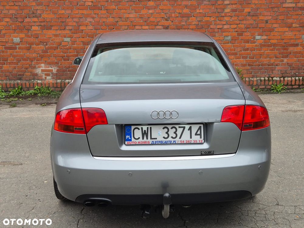 Audi A4 Limousine - 6