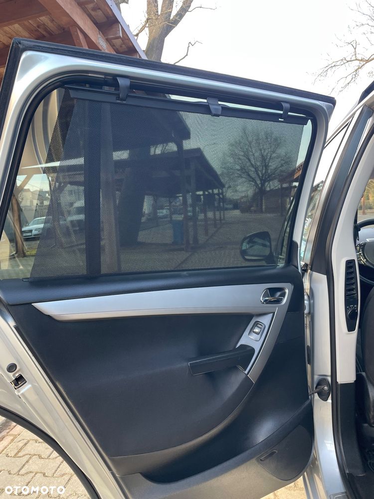 Citroën C4 Grand Picasso 1.8 16V Confort - 21