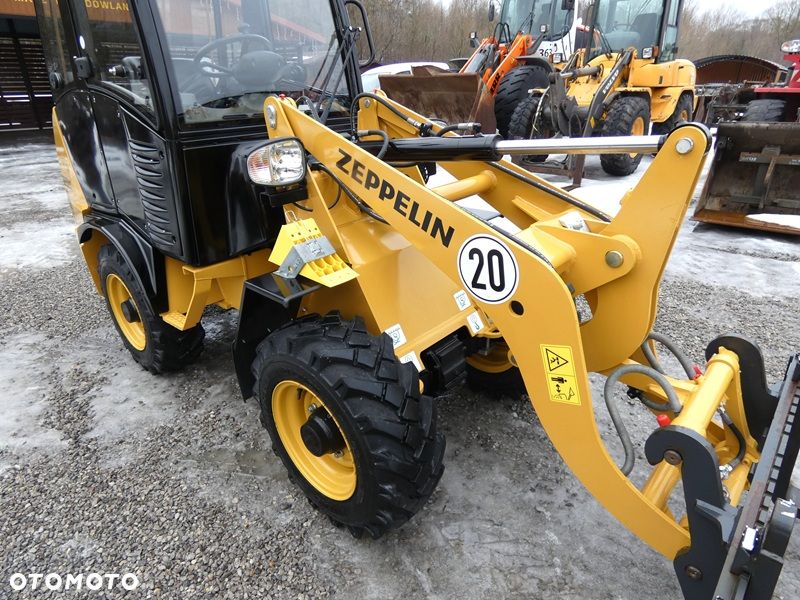 Zeppelin ZL25 ( Atlas AR320 ) 2024r / Powystawowa z Niemiec / Miniładowarka / - 25