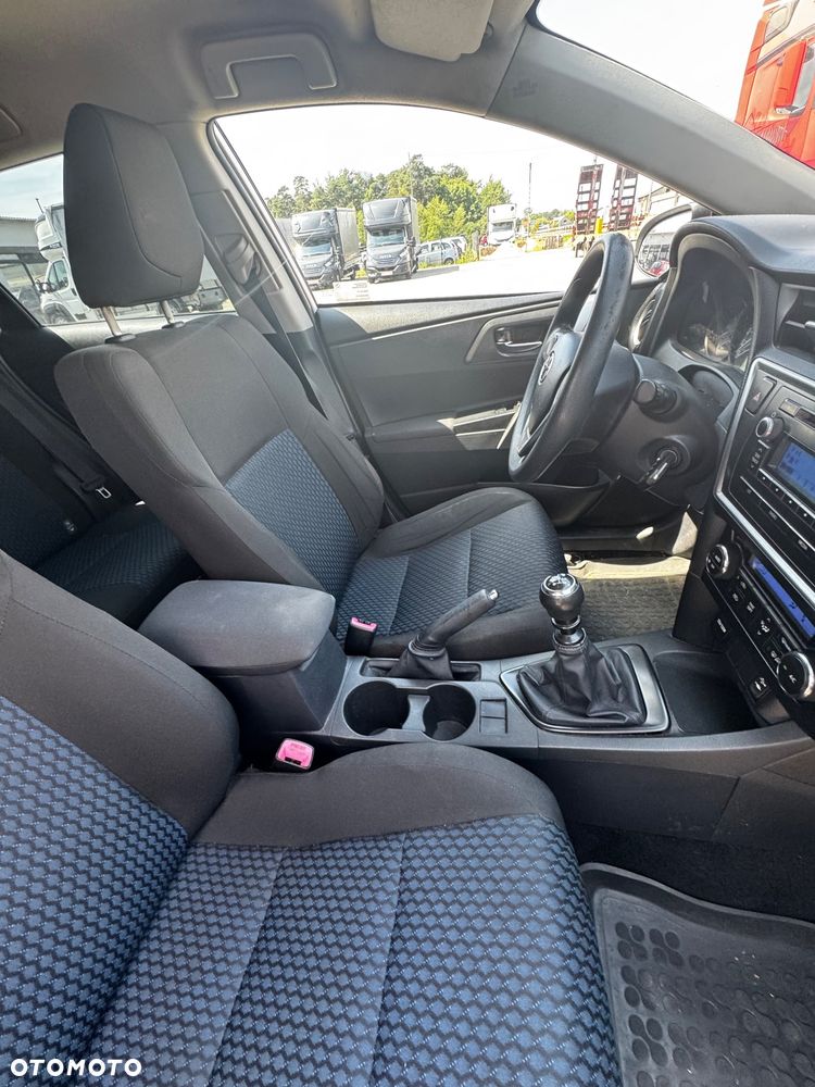 Toyota Auris 1.4 D-4D Active - 14