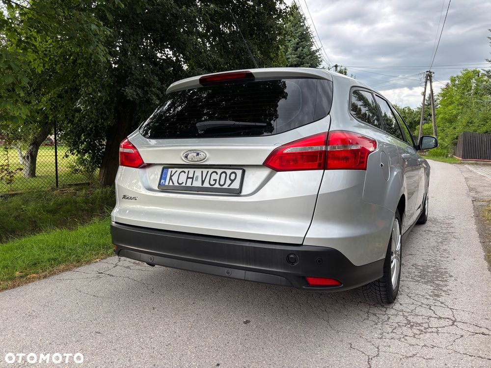 Ford Focus 1.5 TDCi SYNC Edition - 6