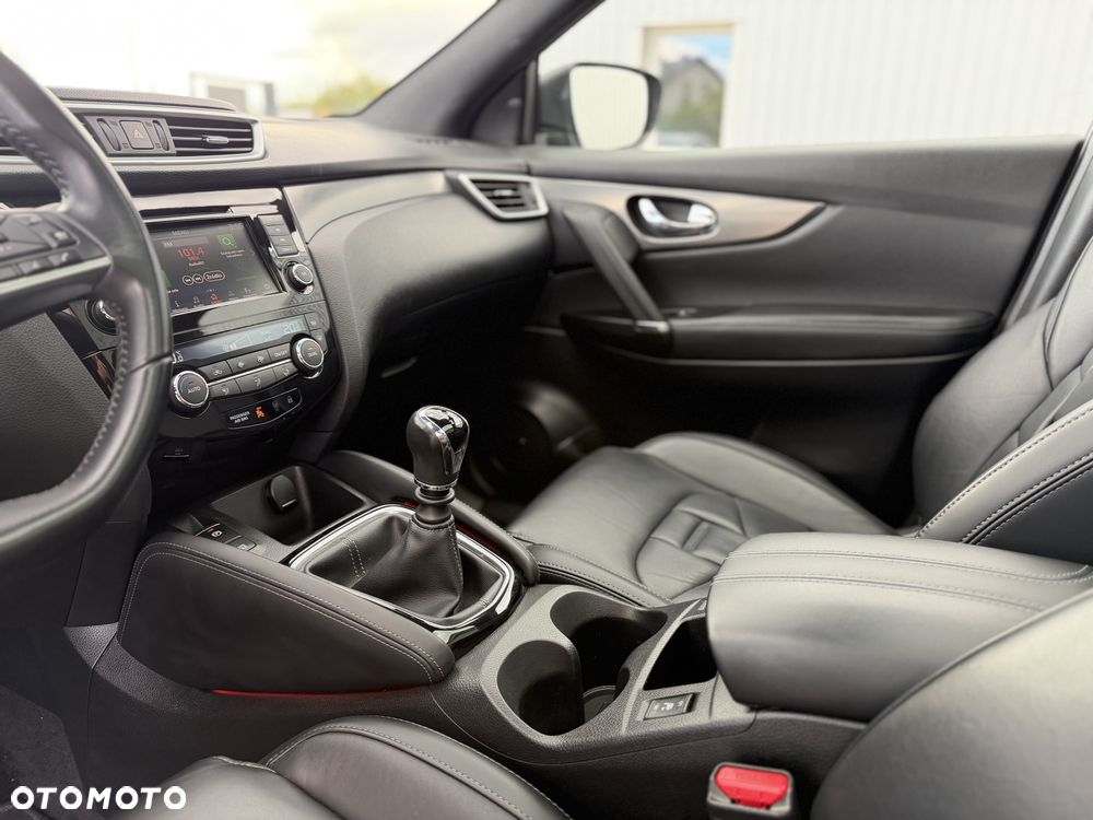 Nissan Qashqai 1.3 DIG-T Tekna+ - 27