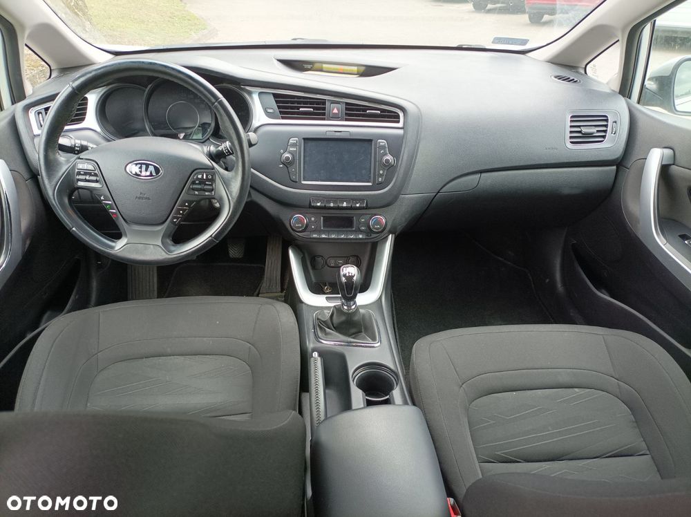 Kia Ceed 1.6 CRDi M - 9