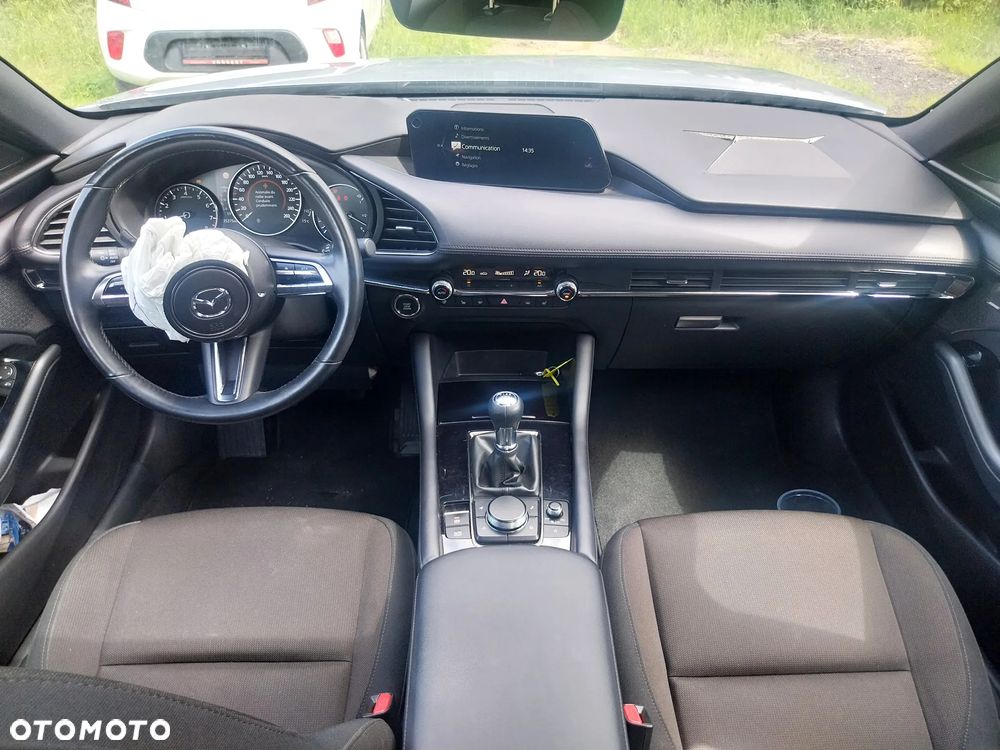 Mazda 3 - 5