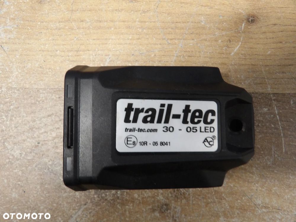 BMW - UNIWERSALNY - MODUŁ , STEROWNIKA HAKA HOLOWNICZEGO - TRAIL- TEC 30-05 LED - 1