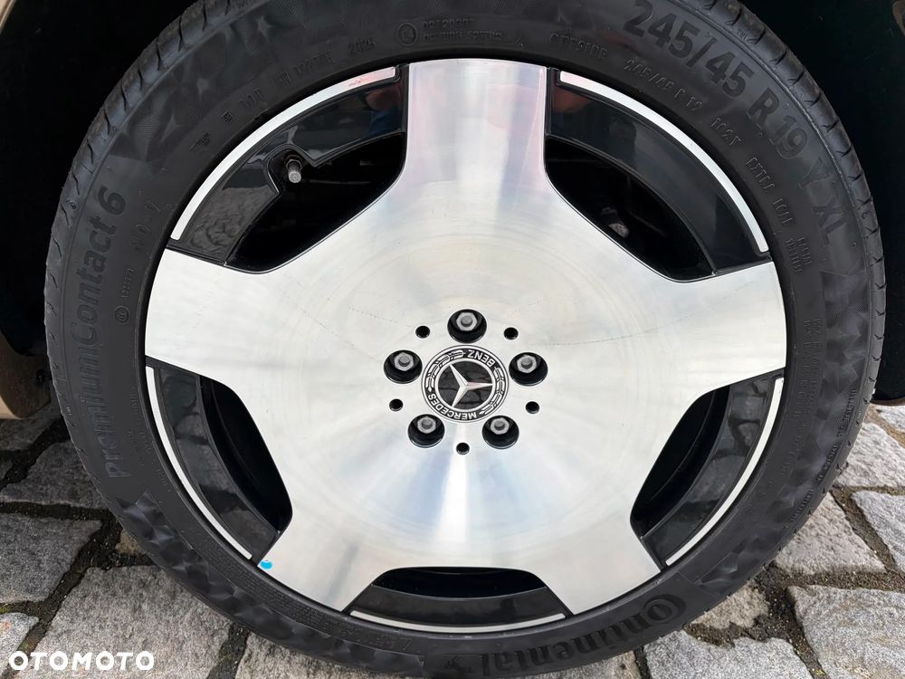 Mercedes-Benz Klasa V 300 d 4-Matic 9G-Tronic Exclusive (d³ugi) - 12