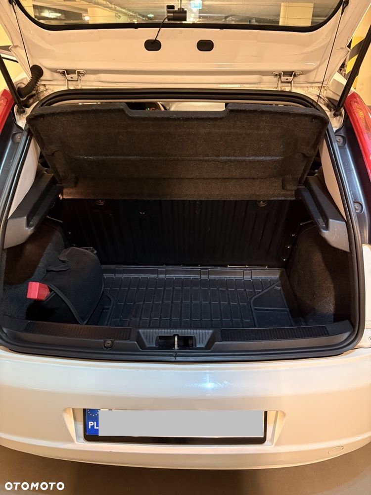 Fiat Grande Punto 1.3 Multijet 16V Dualogic Dynamic - 18