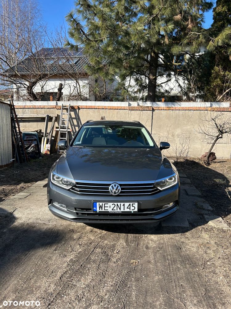 Volkswagen Passat - 2