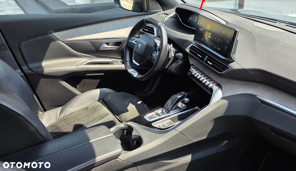 Peugeot 3008 1.5 BlueHDi GT S&S EAT8 - 32