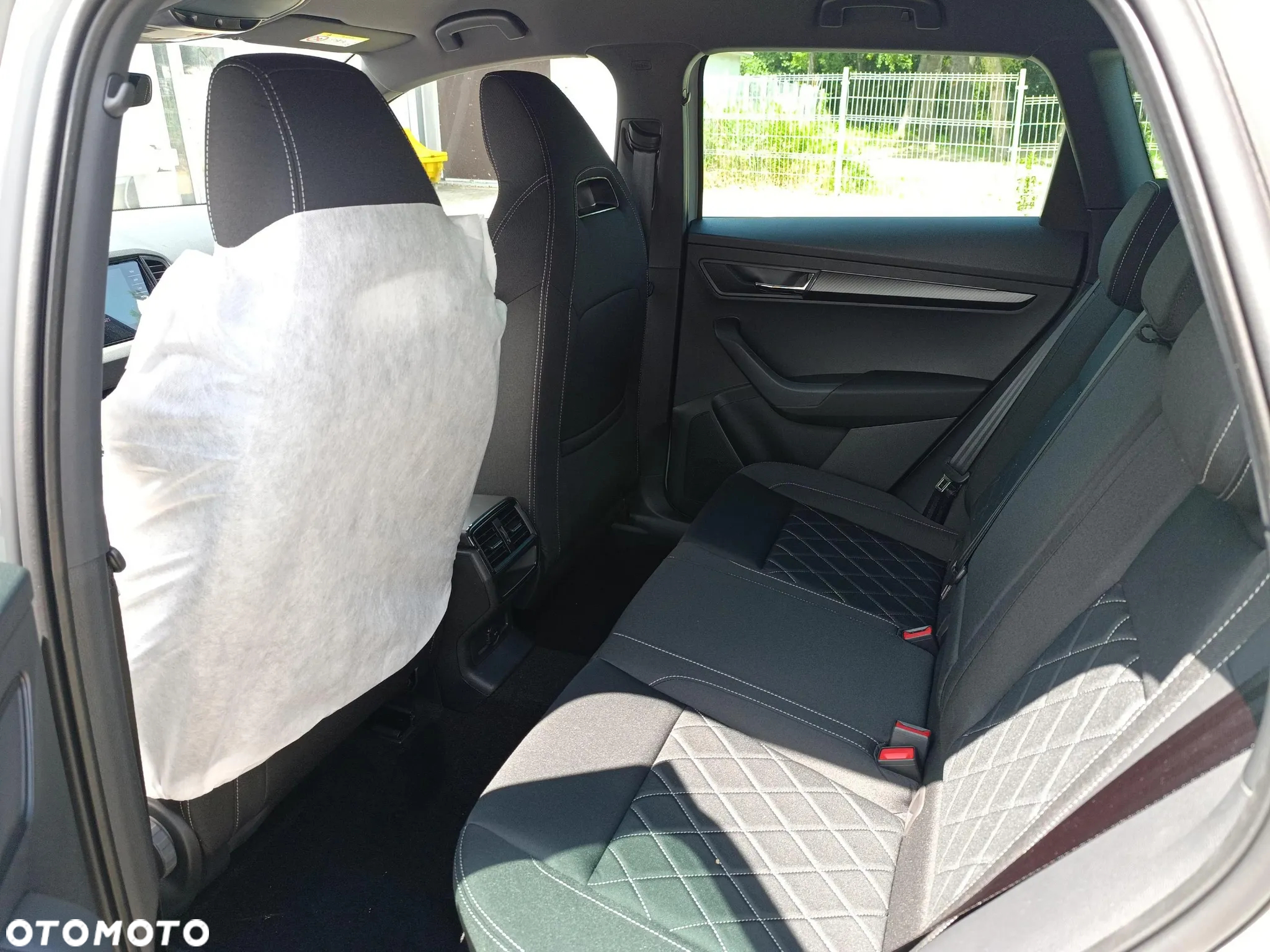 Skoda Karoq 1.5 TSI ACT Sportline DSG - 10